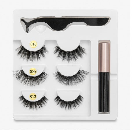 False Eyelashes With Magnets In Fashion