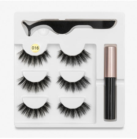 False Eyelashes With Magnets In Fashion