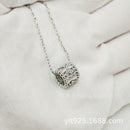 V Gold high version four-leaf clover kaleidoscope women's high-grade light luxury 100 diamond waist pendant collarbone chain