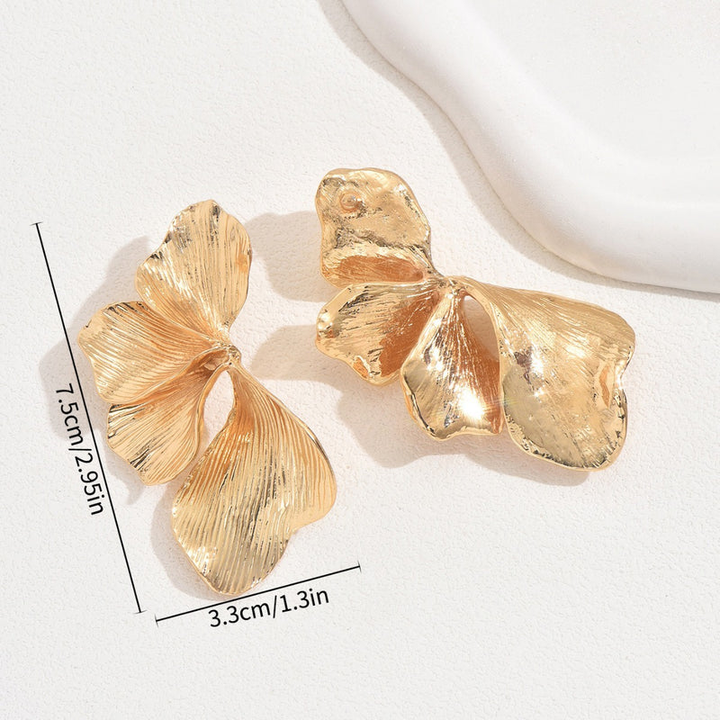 Simple flower earrings, exaggerated and unique metallic style, multi-layered, stud earrings