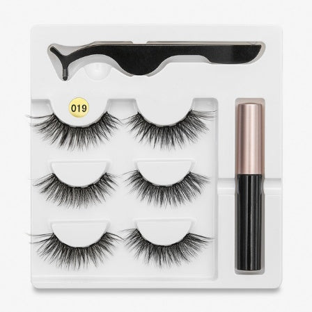 False Eyelashes With Magnets In Fashion