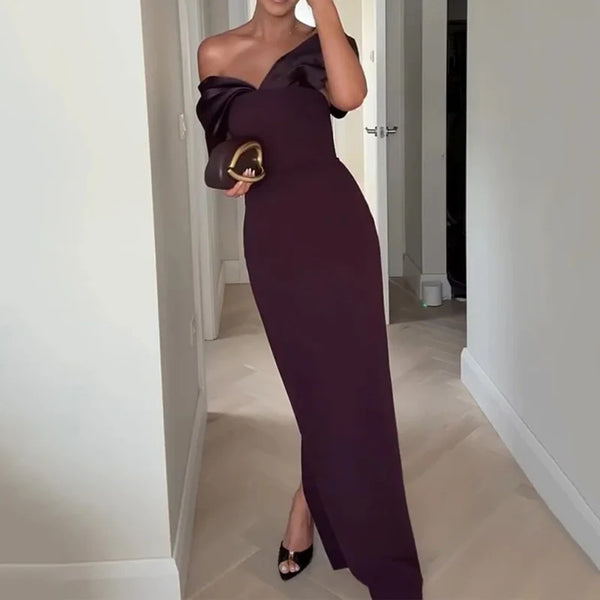 Women's one-shoulder, slimming and flattering evening dress