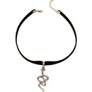 𝐒𝐧𝐚𝐤𝐞 𝐂𝐨𝐛𝐫𝐚 𝐂𝐡𝐨𝐤𝐞𝐫𝐬 𝐍𝐞𝐜𝐤𝐥𝐚𝐜𝐞